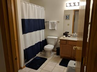 2727 Park Place Ln APT 305, Janesville, WI 53545
