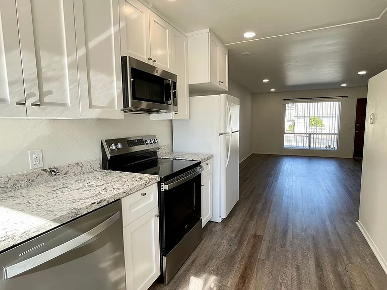 123 Casa St #A — Photo 4