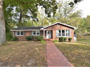 7605 Hogue Rd, Evansville, IN 47712