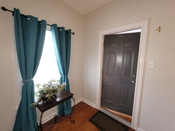 3rd image of 1802 W Gramercy Pl APT 4