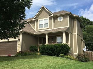 532 NW Fox Hollow Ln, Blue Springs, MO 64015