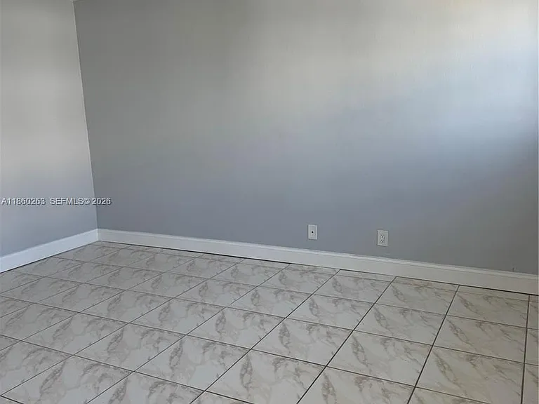215 SE 3rd Ave #305A — Photo 32
