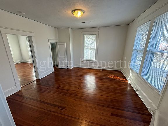 5th image of 164-174 W End Blvd