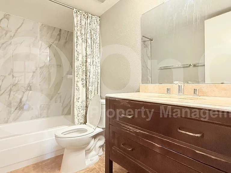 7910 E Camelback Rd #102 — Photo 11