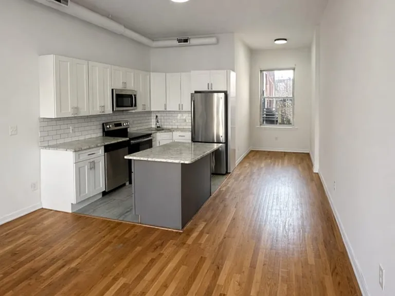 1422 W Girard Ave #B — Photo 1
