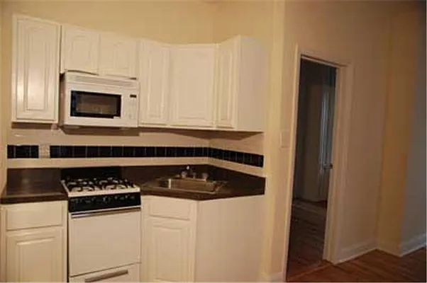 Rented by Buchbinder & Warren | media 29