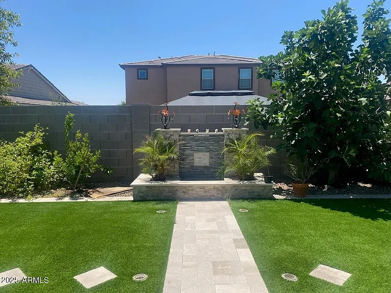 1381 E Scorpio Pl — Photo 18