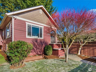 1516 S Bennett Street, Seattle, WA, 98108