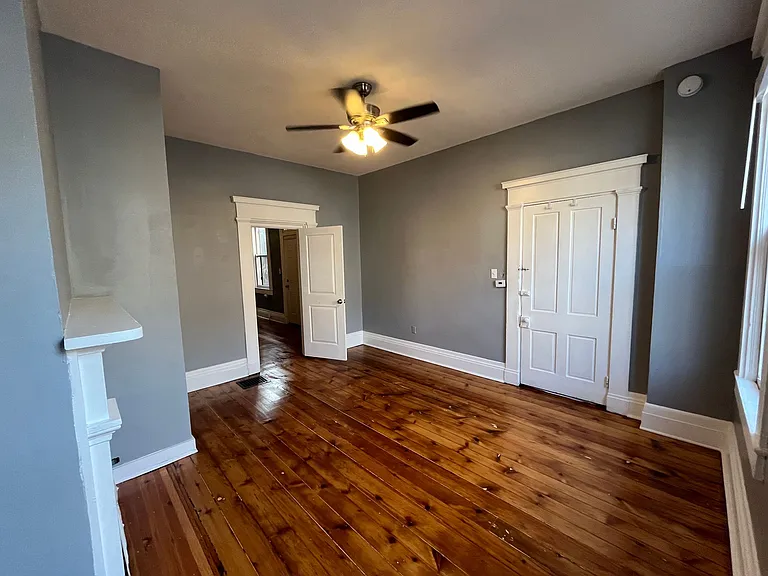 818 Main St — Photo 10