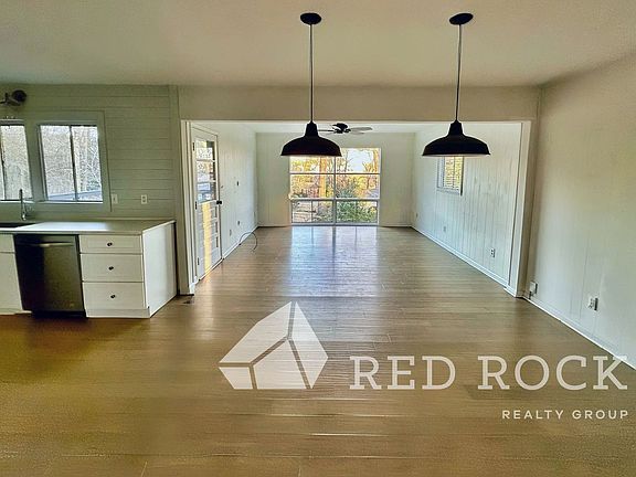 3rd image of 2509 Yorkmont Dr