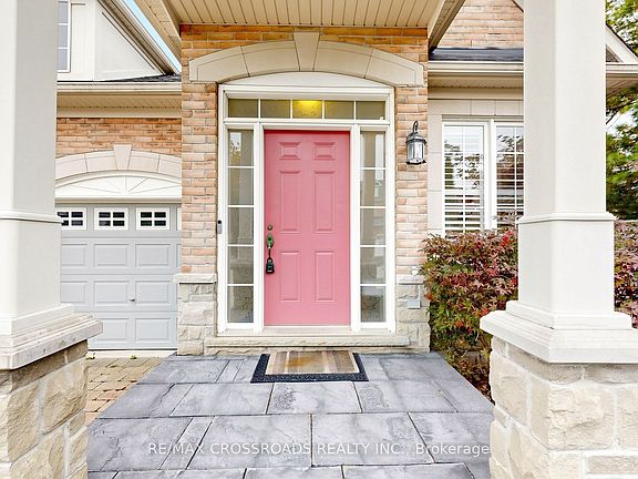 4th image of 53 Castleglen Blvd
