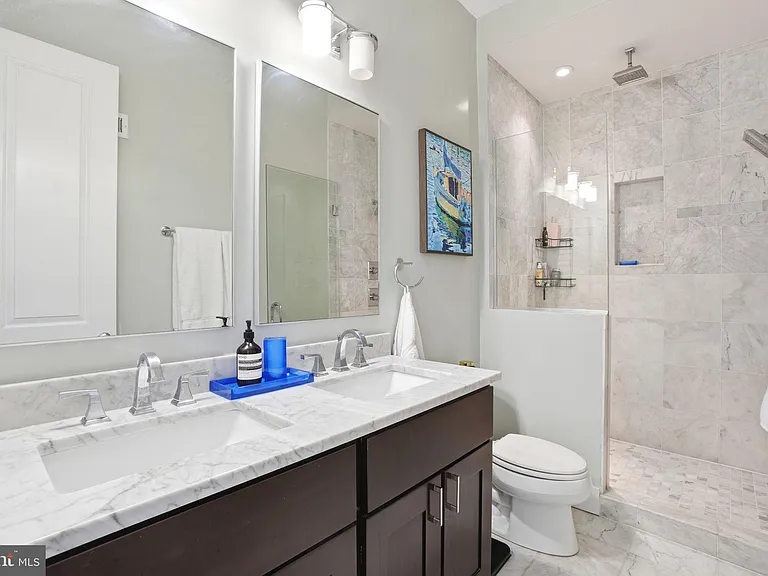 145 Adams St NW #1 — Photo 16