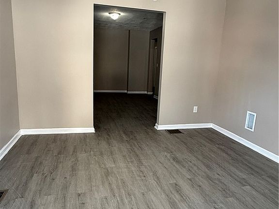 2nd image of 195 5th St