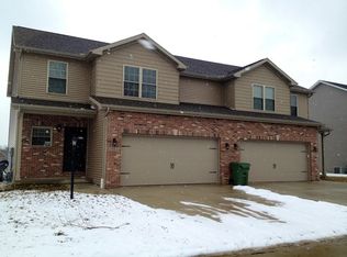 2110B Lucille Ln, Mahomet, IL 61853