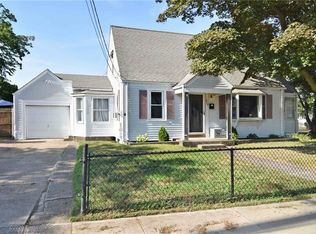 470 Carter Ave, Pawtucket, RI 02861