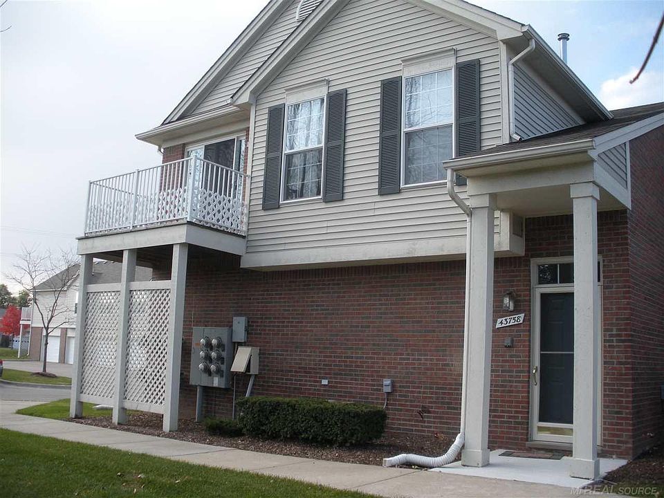 1st image of 43758 Rushcliffe Dr