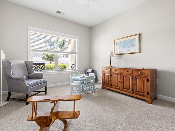 5th image of 1102 Gardengate Dr