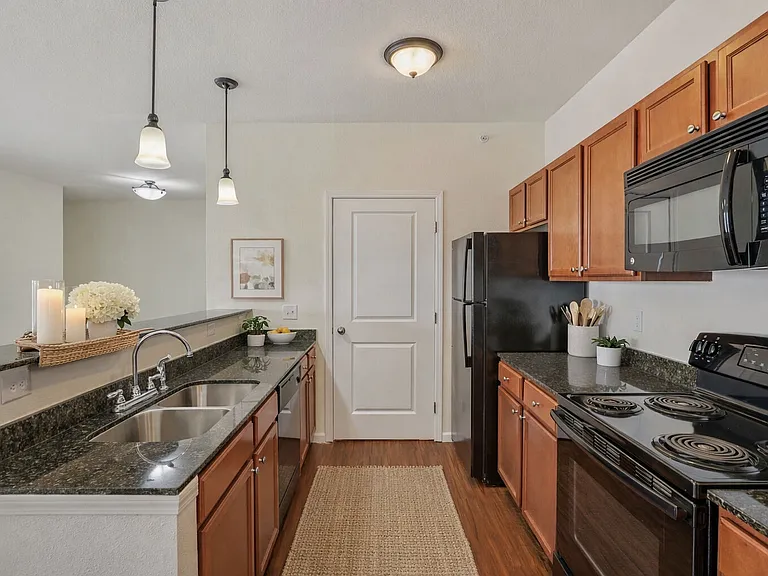 Burkart Crossing Apartments — Photo 5