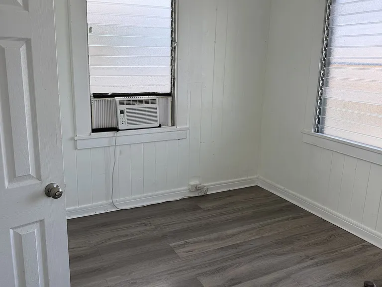1768 Silva St #B — Photo 7