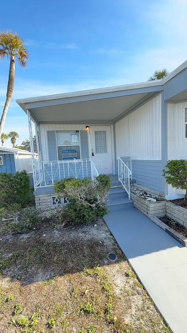 2 bedroom 2 bath fully remodeled mobile home for rent in 55+ community in south Tampa — Photo 1