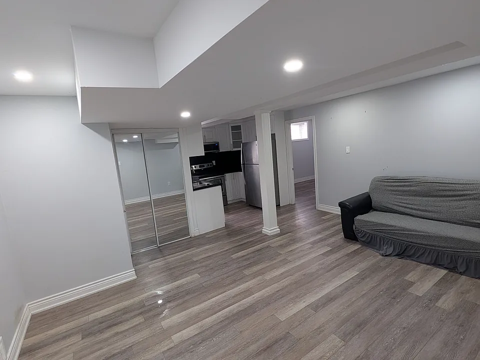2 Trillium Ct #BASEMENT