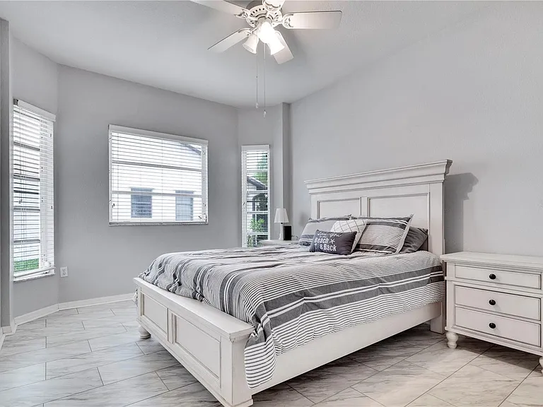 23420 Peachland Blvd — Photo 28