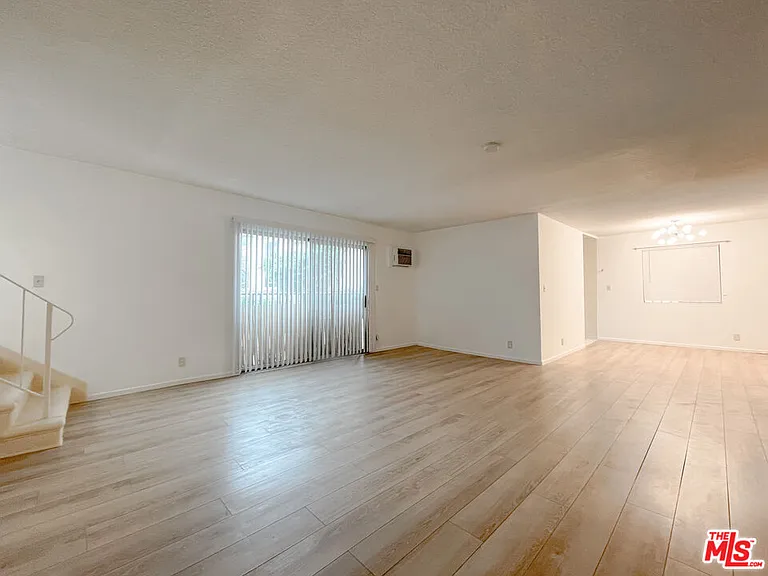 935 N Alfred St #5 — Photo 3