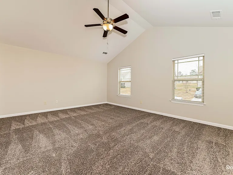 633 Stevens Pl — Photo 10