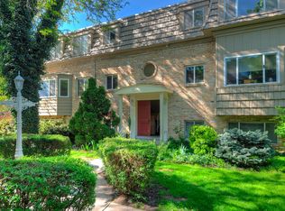 2220 E Murray Holladay Rd APT 330, Holladay, UT 84117
