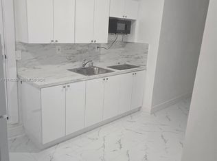 19520 SW 97th Pl, Cutler Bay, FL 33157