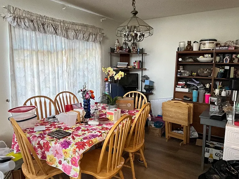 Separate dining room next to kitchen