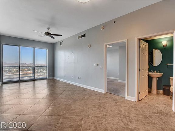 3rd image of 150 N Las Vegas Blvd #1818