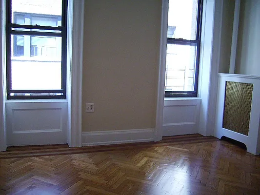 Rented by City Connections Realty | media 30