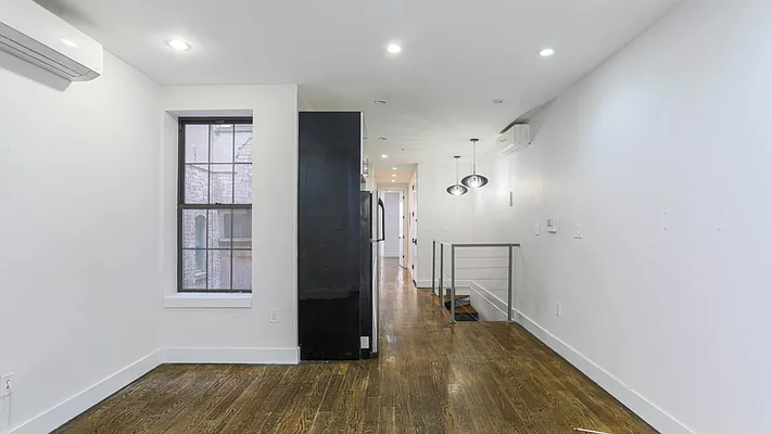Rented by Nooklyn NYC LLC | media 6