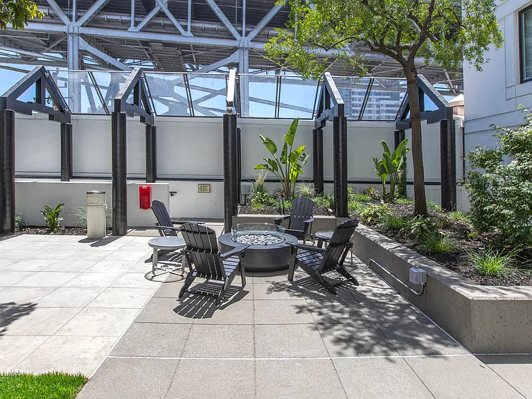 201 Harrison St #1027 — Photo 21