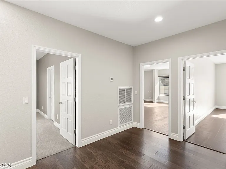 13 Dovetail Cir — Photo 38