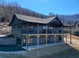 256 Windy Reed Dr, Hiawassee, GA 30546