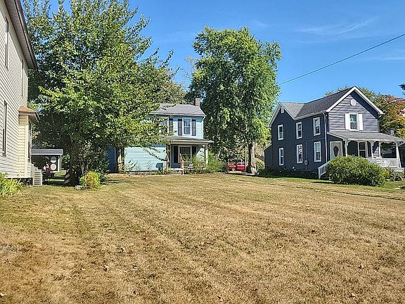 3rd image of 678 Ohio Ave