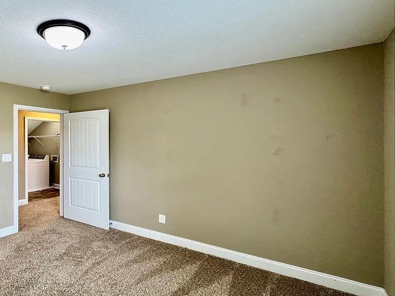 1203 Elsborn Ridge Rd — Photo 19