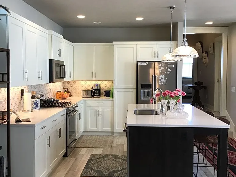 2740 Ordway Ave — Photo 10
