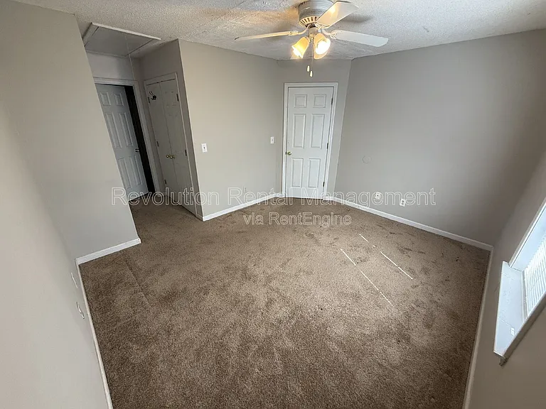 733 Stallings Rd #F — Photo 5