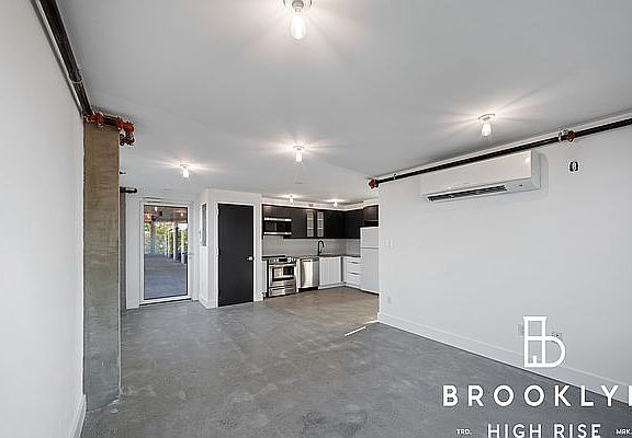 5th image of 21 29th St #616