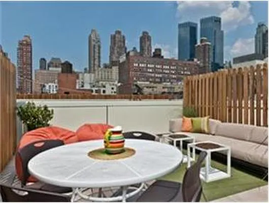 Rented by Douglas Elliman | media 22