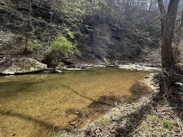 100 Henley Rd, Ashland City, TN 37015