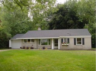 2362 Rutherford Rd, Bloomfield Hills, MI 48302