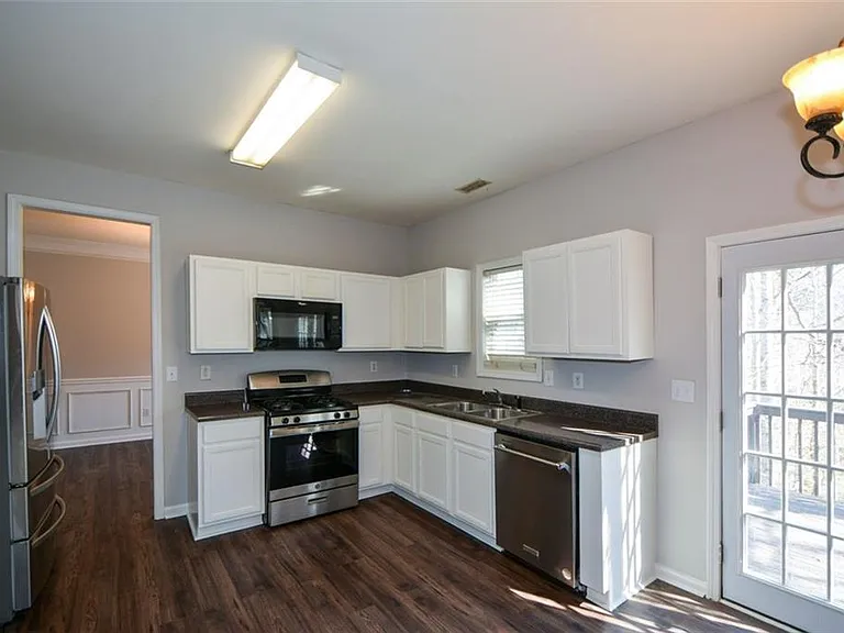 3063 Grace Ct — Photo 14