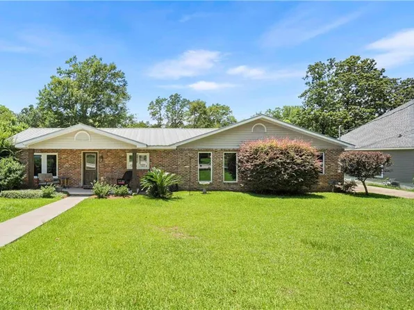 1615 5th St, Daphne, AL 36526