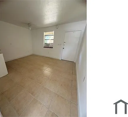 8450 NE Miami Ct #4 — Photo 7