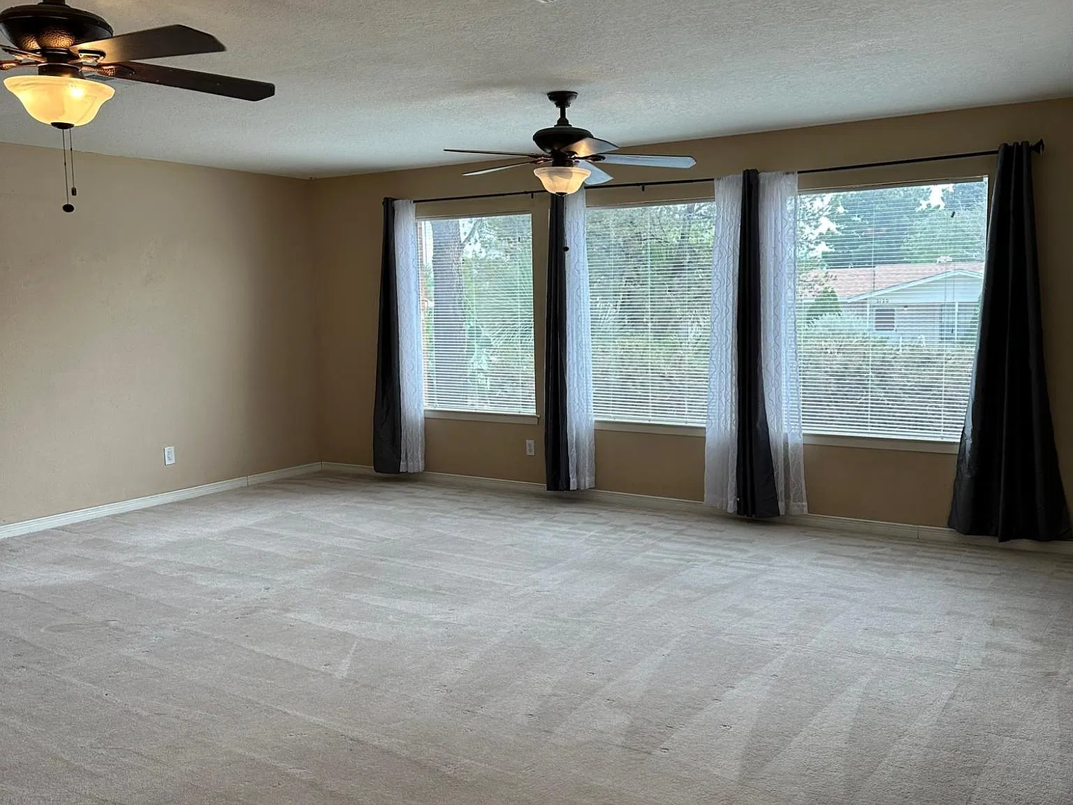 3123 Enchanted Dr — Photo 3
