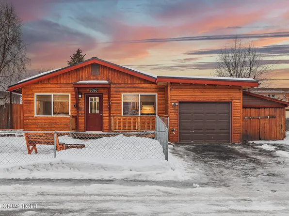 7030 Rovenna St, Anchorage, AK 99518